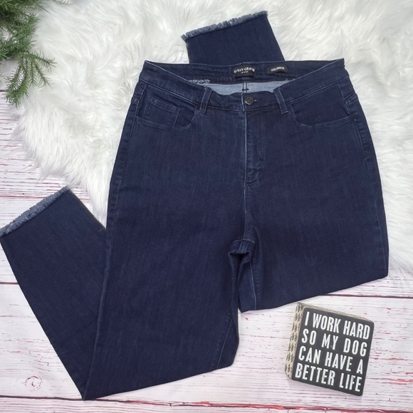 👖|•SUSAN GRAVER•| Dark Wash Girlfriend Jeans Size 14 L28👖 - Picture 2 of 6